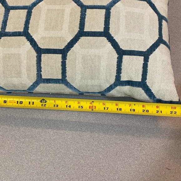 Teal geometric lumbar decorator pillow. - Picture 6 of 6